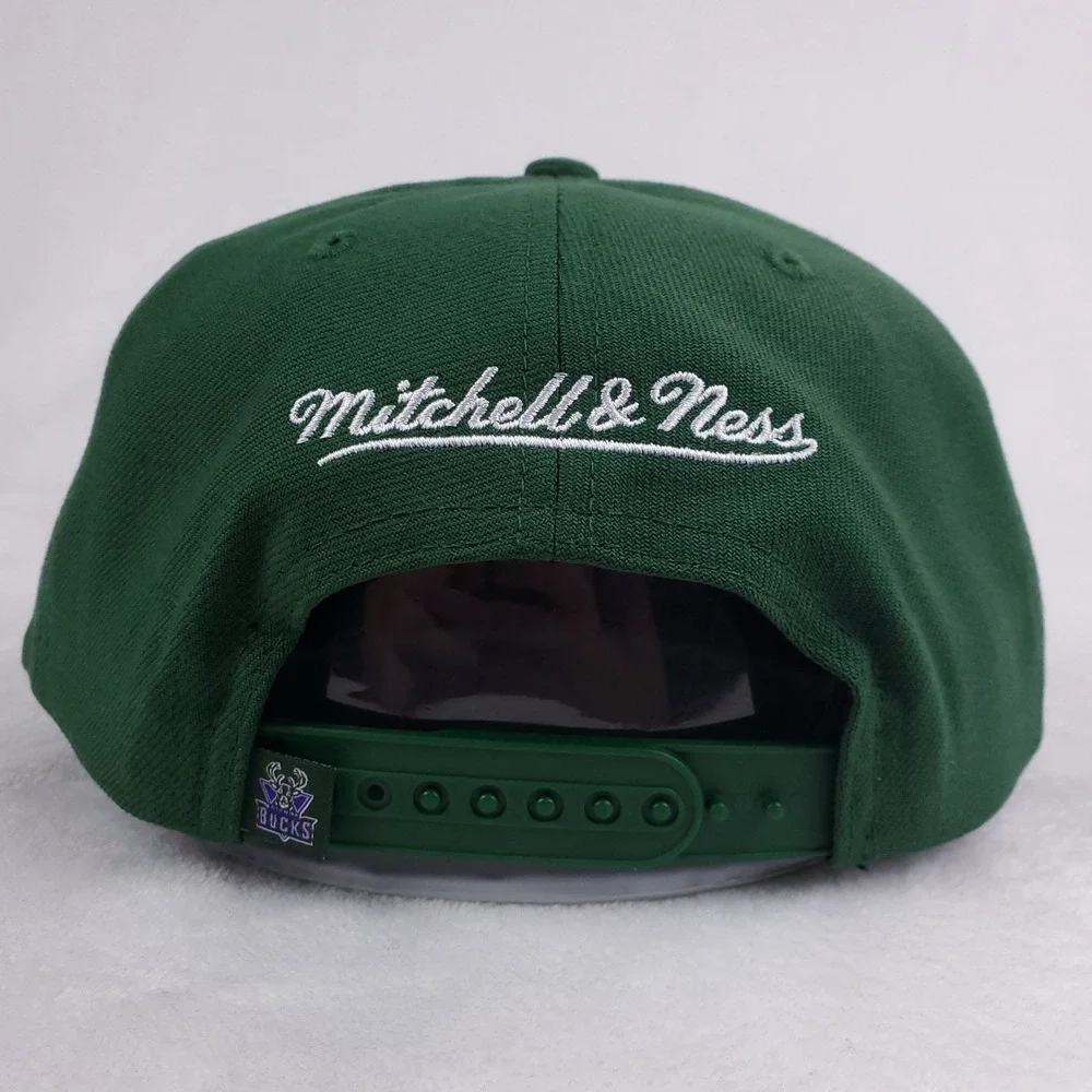 Milwaukee Bucks‎ Mitchell & Ness NBA Snapback Hat Cap 3D Logo Green NWT